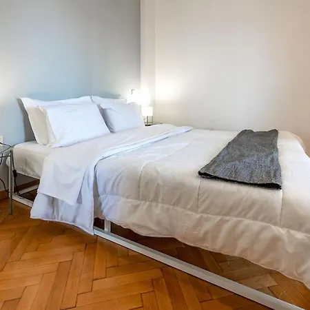 Apartment Penthouse Under Acropolis Athens